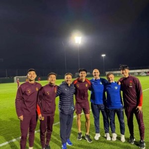 世界杯移动端观看-师徒再聚首！前广州球员与卡纳瓦罗合影，曾一起夺2019年中超冠军